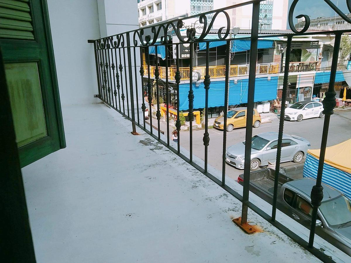 Siri Krabi Hostel Exterior photo